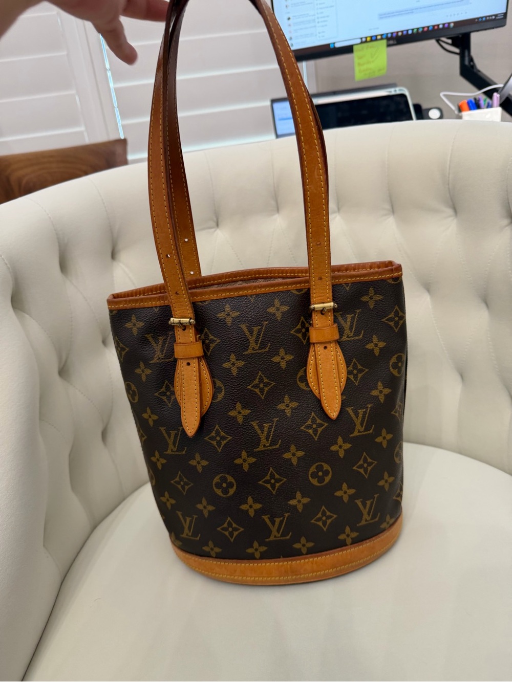 Louis Vuitton Brown Monogram Canvas Bucket Shoulder Bag with Tan Leather Trim - Picture 3 of 15
